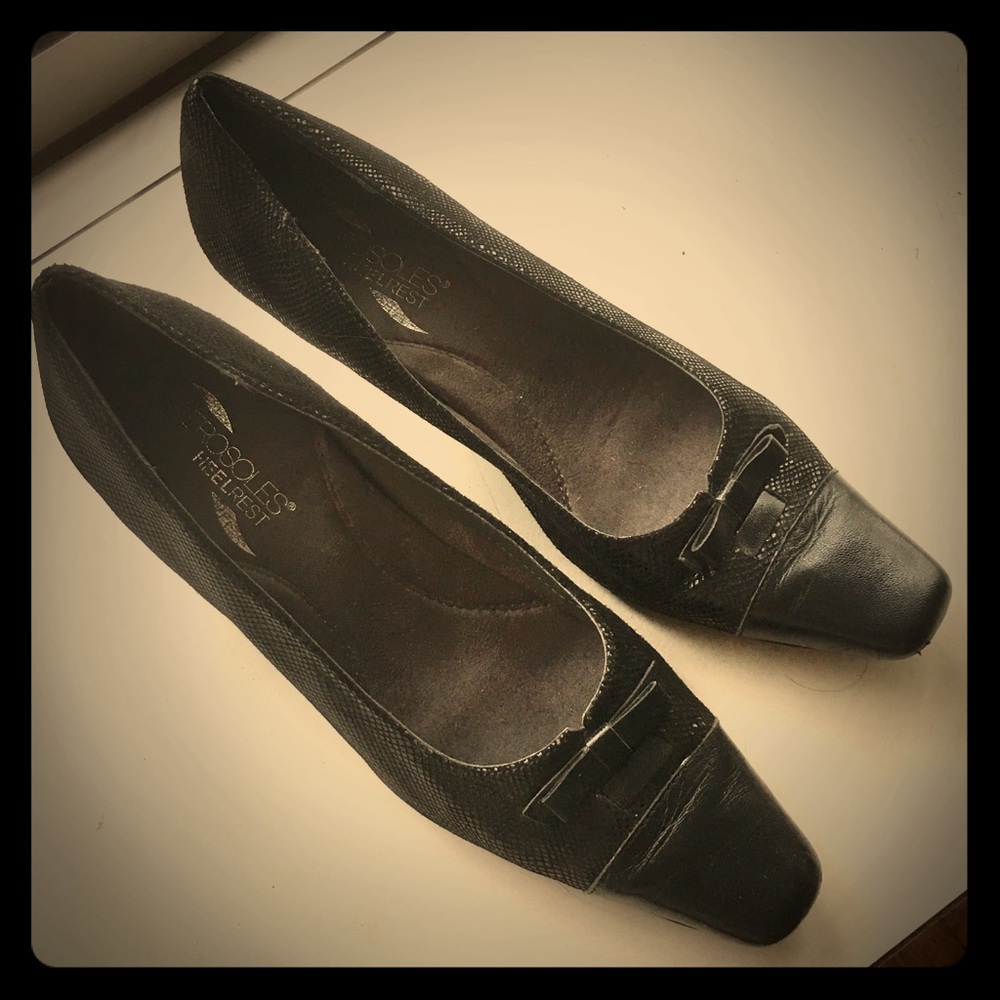 Shoe
